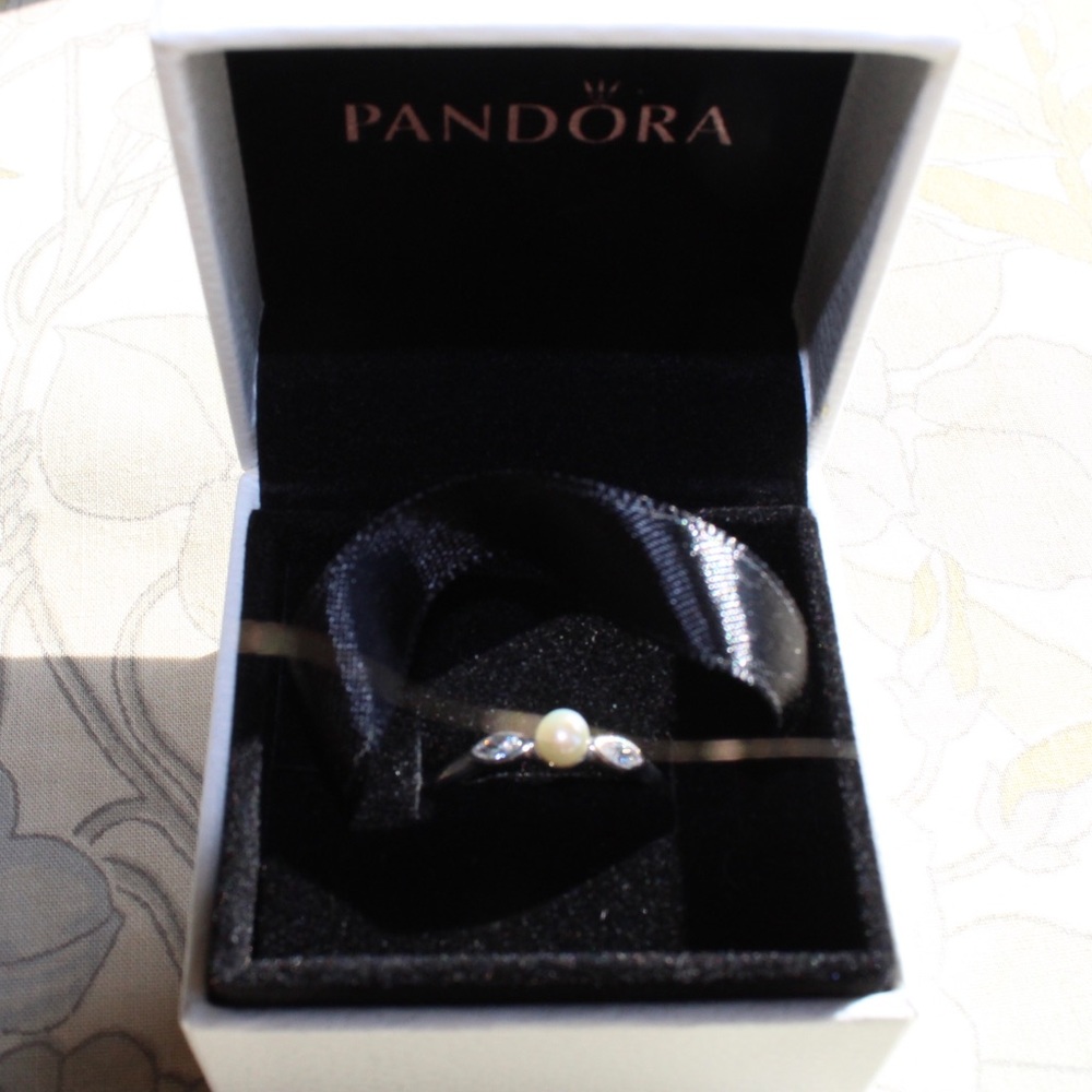 Pandora ring